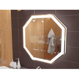Зеркало с подсветкой для ванной комнаты Тревизо 65 см