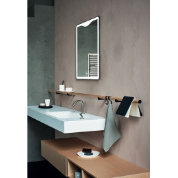 Зеркало в ванную с внутренней подсветкой и черной окантовкой Стелла